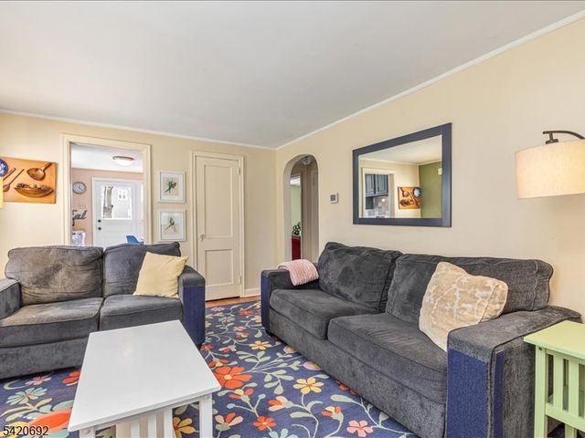 21 Mohawk Drive, Cranford Twp., NJ 07016