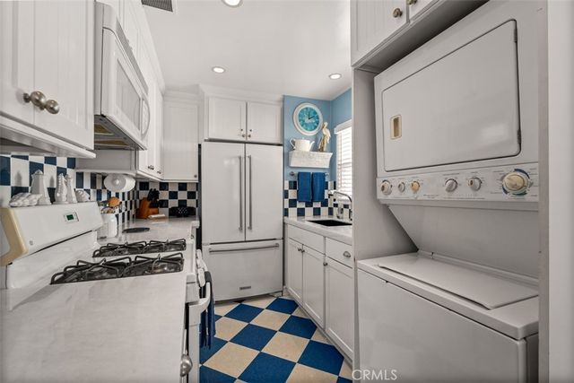1527 W Balboa, Newport Beach, CA 92663