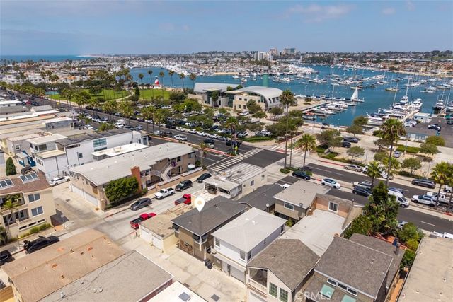 1527 W Balboa, Newport Beach, CA 92663
