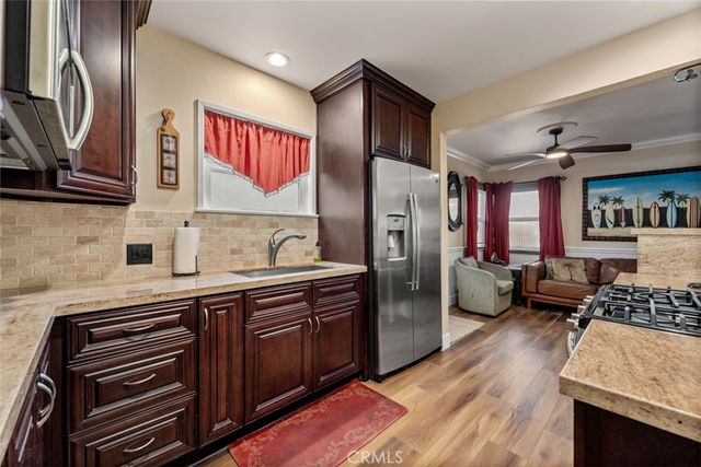 1527 W Balboa, Newport Beach, CA 92663