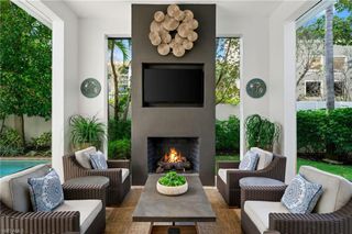 9172 Mercato LN, Naples, FL 34108