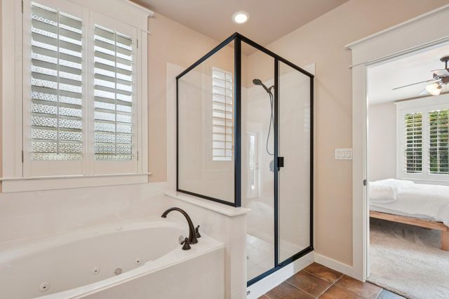 6921 Starboard CV, Jonestown, TX 78645