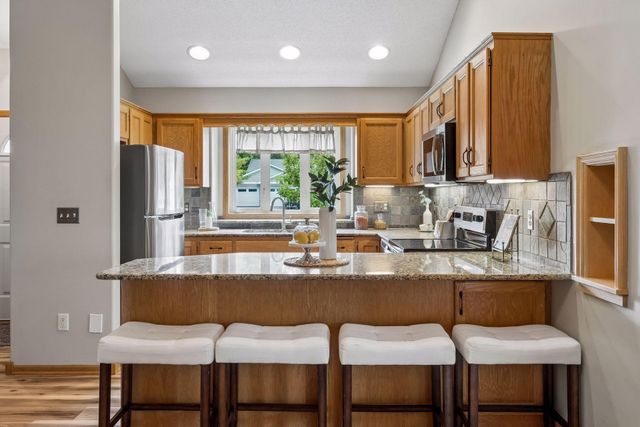 253 Teckla Court, Lino Lakes, MN 55014