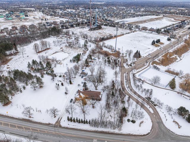 25575 N Fairfield Road, Hawthorn Woods, IL 60047