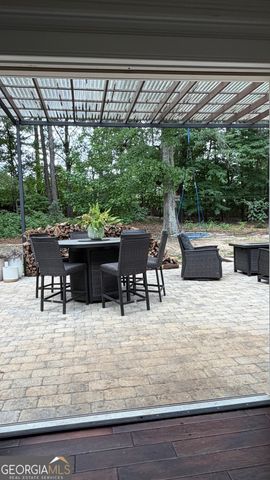 4335 Lexington Ridge Drive, Loganville, GA 30052