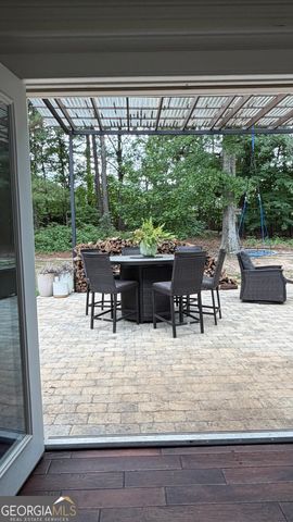 4335 Lexington Ridge Drive, Loganville, GA 30052