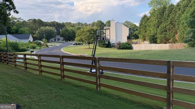 4335 Lexington Ridge Drive, Loganville, GA 30052