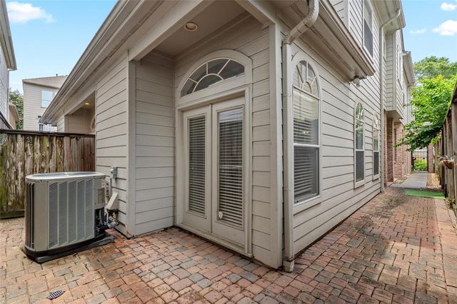 612 Detering Street, Houston, TX 77007