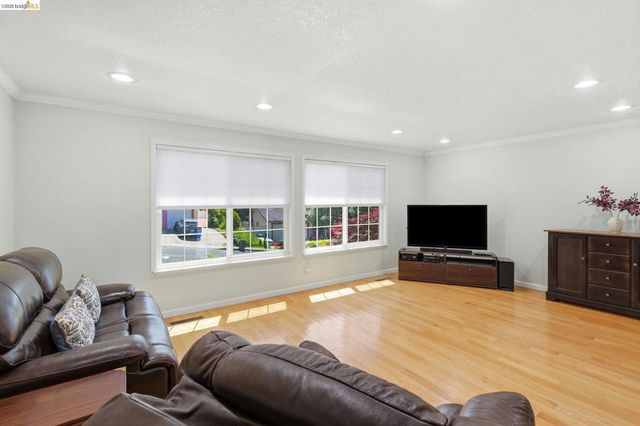 133 Stratford St, Vallejo, CA 94591
