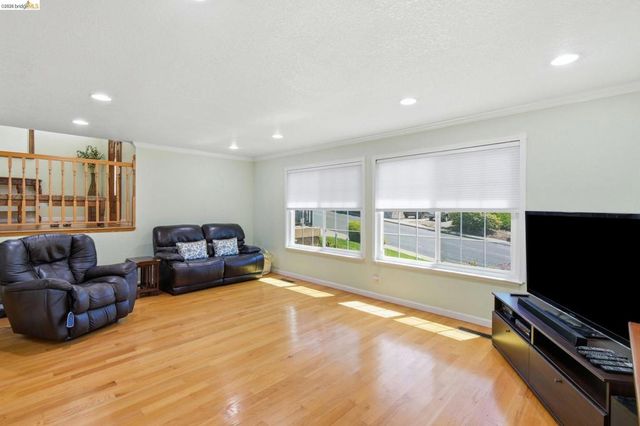 133 Stratford St, Vallejo, CA 94591