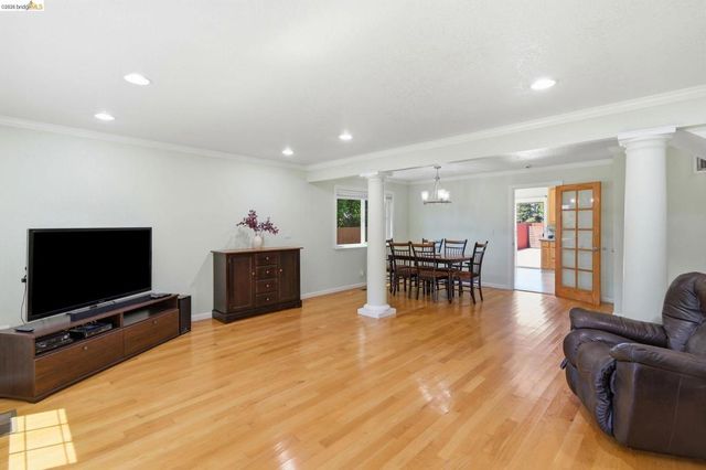 133 Stratford St, Vallejo, CA 94591