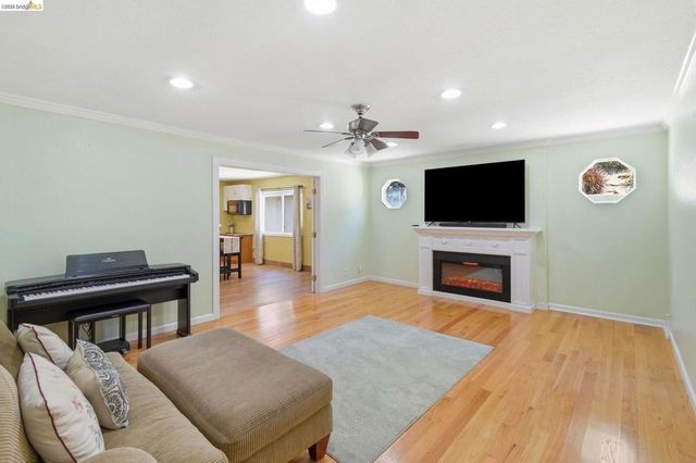133 Stratford St, Vallejo, CA 94591