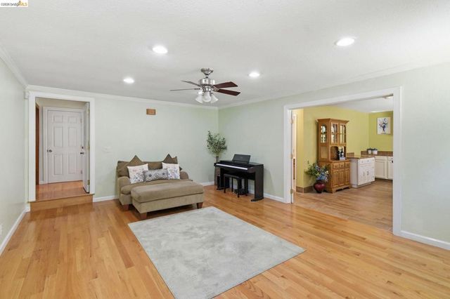 133 Stratford St, Vallejo, CA 94591
