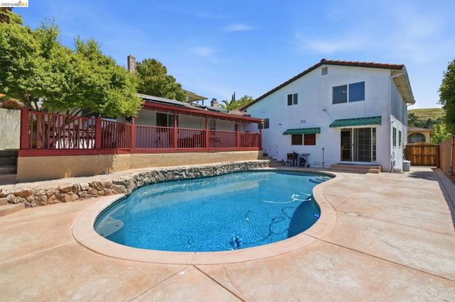 133 Stratford St, Vallejo, CA 94591