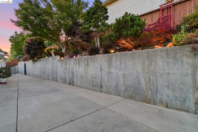 133 Stratford St, Vallejo, CA 94591