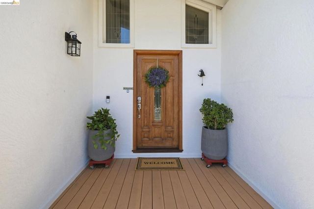 133 Stratford St, Vallejo, CA 94591