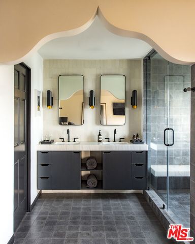 2820 Westshire Drive, Los Angeles, CA 90068