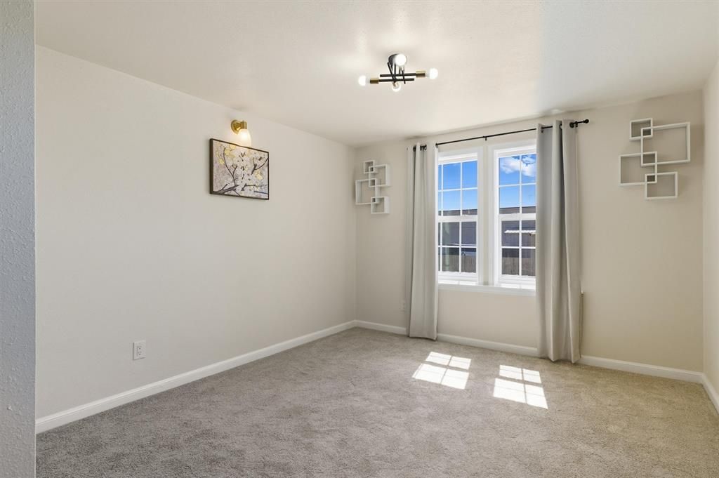 Image 11 of property listing at 2933 W Park Place, Oklahoma City, OK 73107