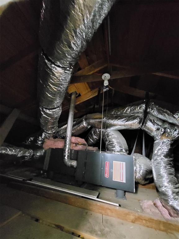 Image 13 of property listing at 2933 W Park Place, Oklahoma City, OK 73107