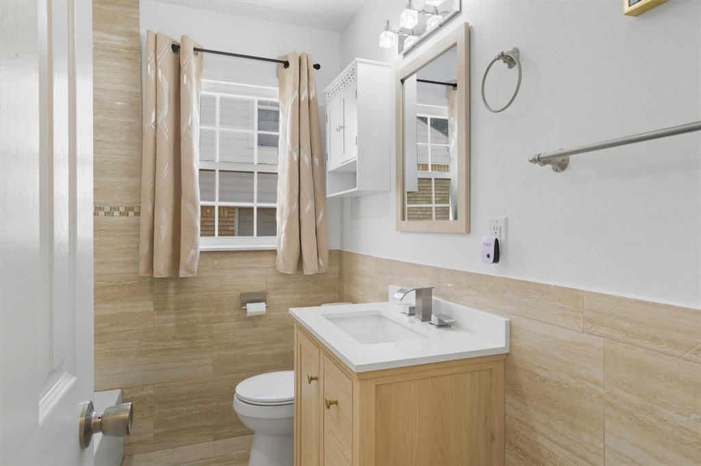 Image 29 of property listing at 2933 W Park Place, Oklahoma City, OK 73107