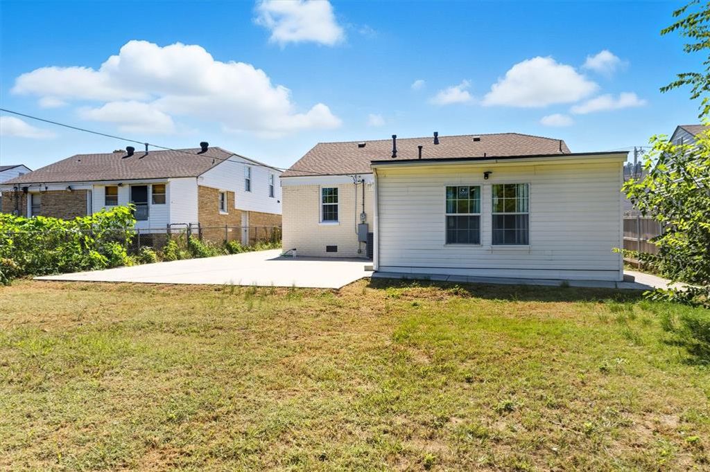 Image 32 of property listing at 2933 W Park Place, Oklahoma City, OK 73107