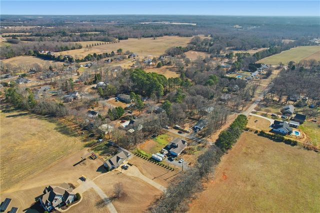 104 Topeka Lane, Pendleton, SC 29670