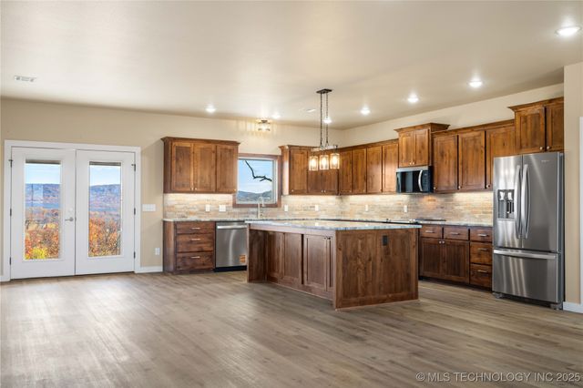 34830 S Falcon Crest Lane, Cookson, OK 74427