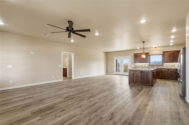 34830 S Falcon Crest Lane, Cookson, OK 74427