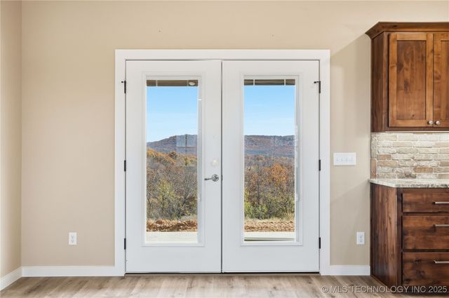 34830 S Falcon Crest Lane, Cookson, OK 74427