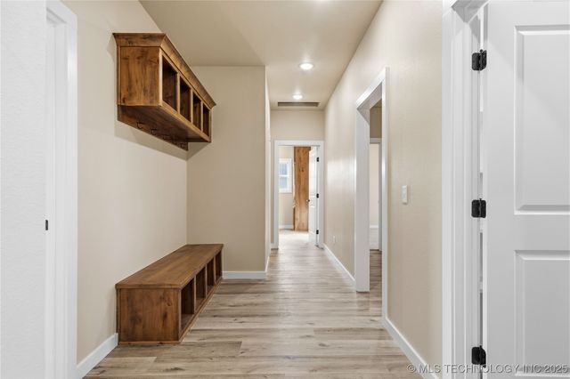 34830 S Falcon Crest Lane, Cookson, OK 74427