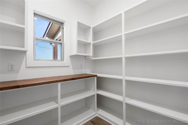 34830 S Falcon Crest Lane, Cookson, OK 74427