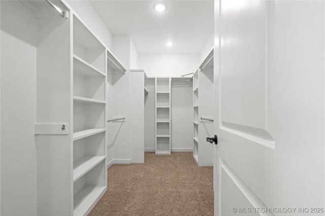 34830 S Falcon Crest Lane, Cookson, OK 74427