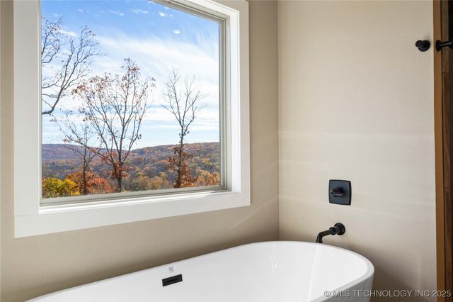 34830 S Falcon Crest Lane, Cookson, OK 74427