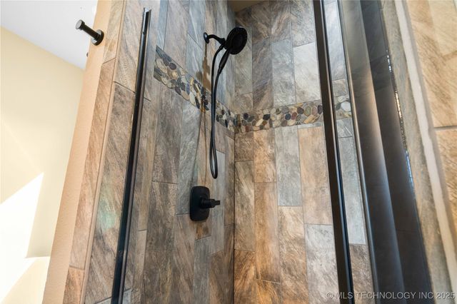 34830 S Falcon Crest Lane, Cookson, OK 74427