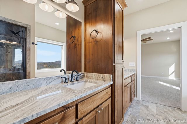 34830 S Falcon Crest Lane, Cookson, OK 74427