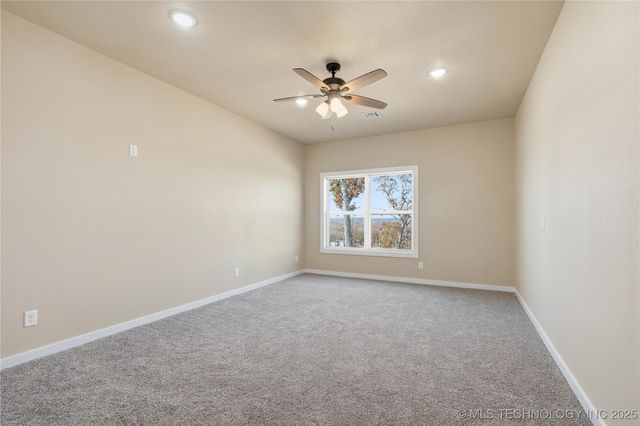 34830 S Falcon Crest Lane, Cookson, OK 74427