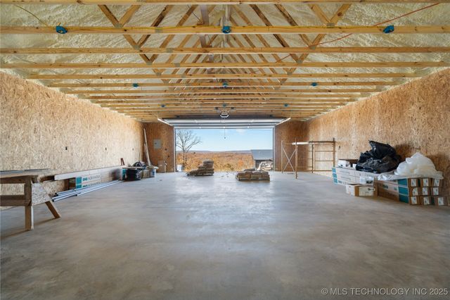 34830 S Falcon Crest Lane, Cookson, OK 74427