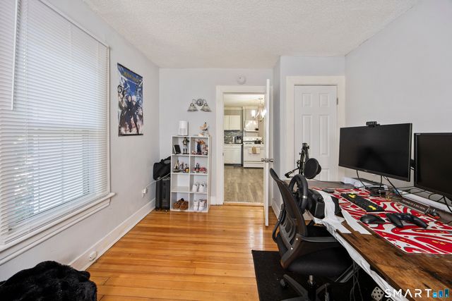 12 Arch Street, Manchester, CT 06040