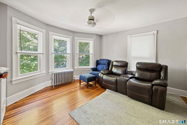 12 Arch Street, Manchester, CT 06040