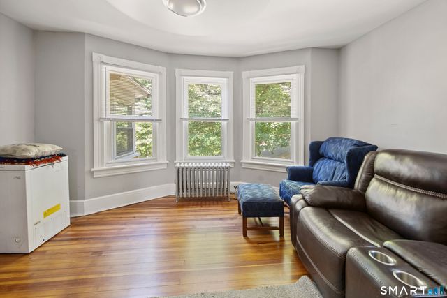 12 Arch Street, Manchester, CT 06040