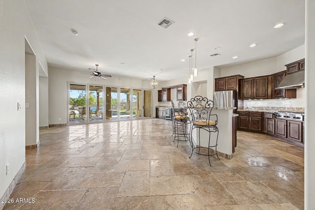 8721 E NANCE Street, Mesa, AZ 85207