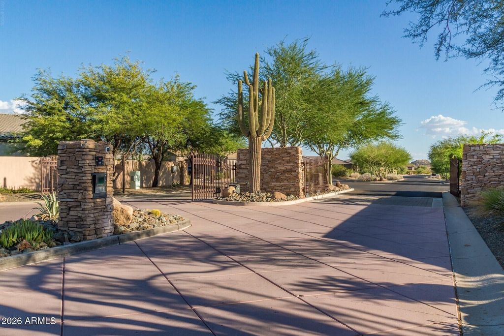 8721 E NANCE Street, Mesa, AZ 85207 — photo 2