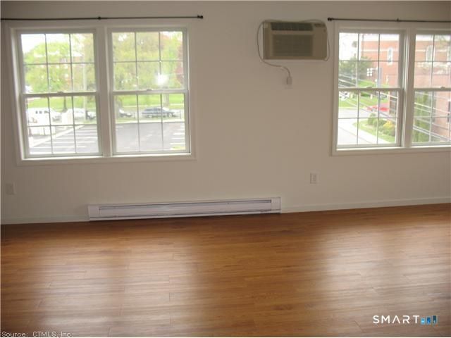 7 New Street 202, Danbury, CT 06810