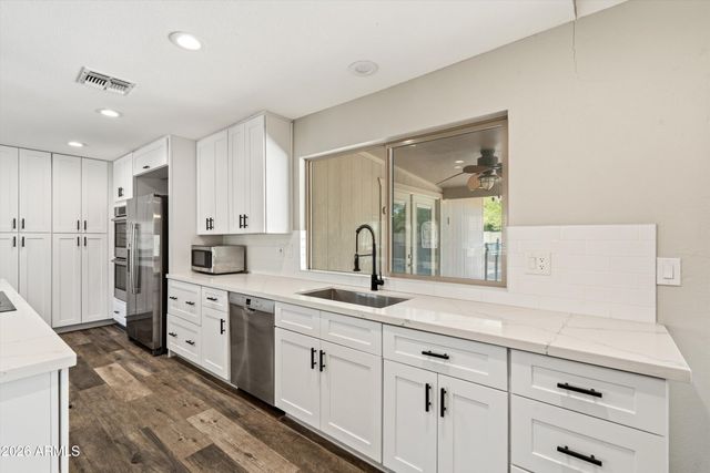 5227 E PARADISE Lane, Scottsdale, AZ 85254