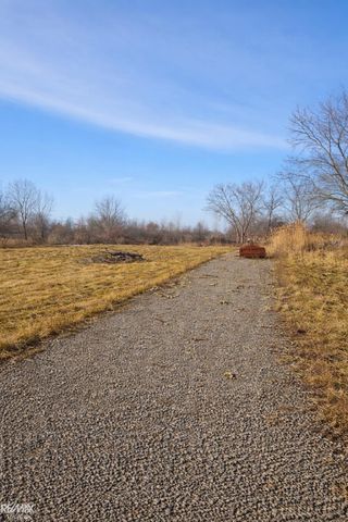 5082 palms Road, Casco Twp, MI 48064