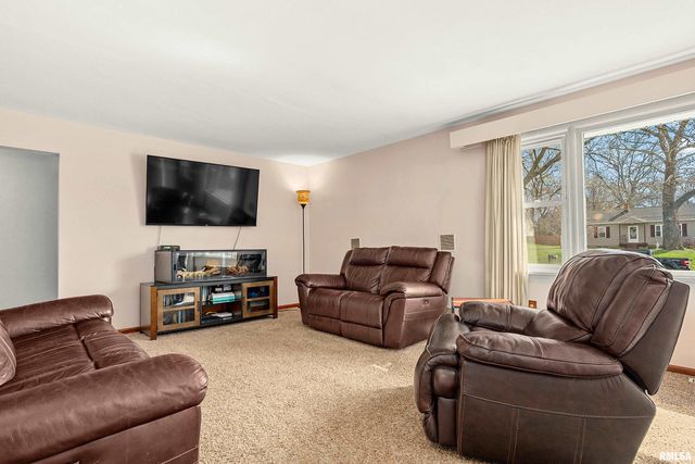 5315 N ISABELL Avenue, Peoria, IL 61614