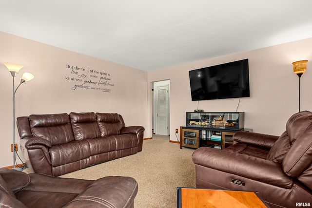 5315 N ISABELL Avenue, Peoria, IL 61614