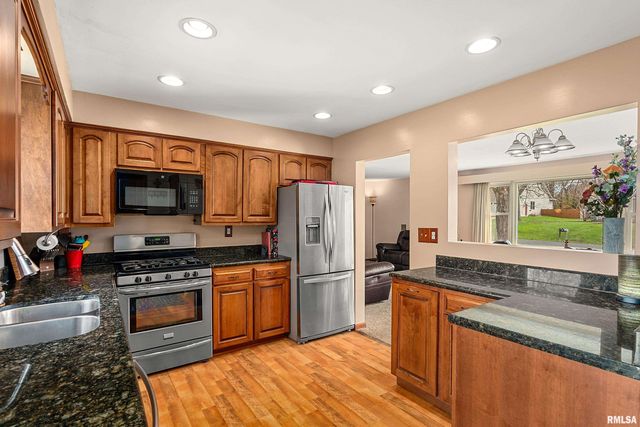 5315 N ISABELL Avenue, Peoria, IL 61614
