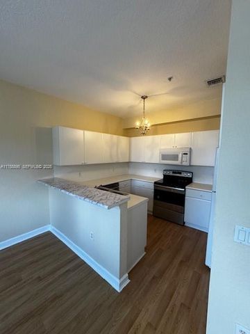 1017 Shoma Drive 462, Royal Palm Beach, FL 33414