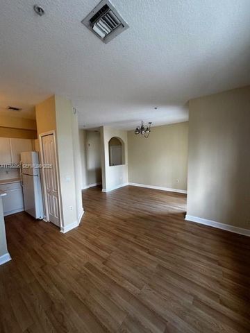 1017 Shoma Drive 462, Royal Palm Beach, FL 33414